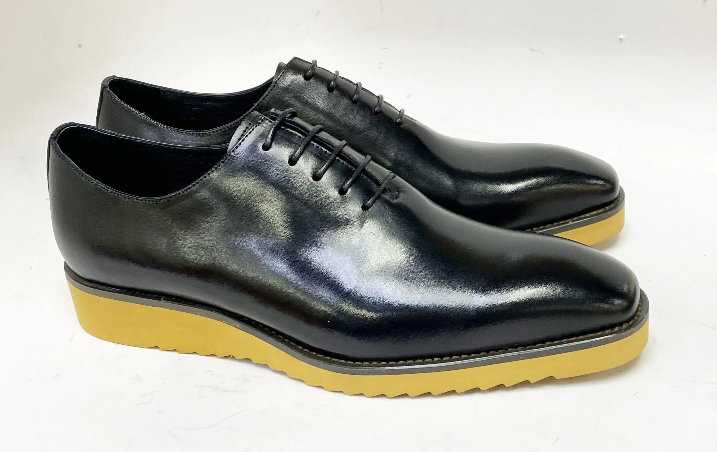 Burnished Calfskin Lace-Up Shoe Black