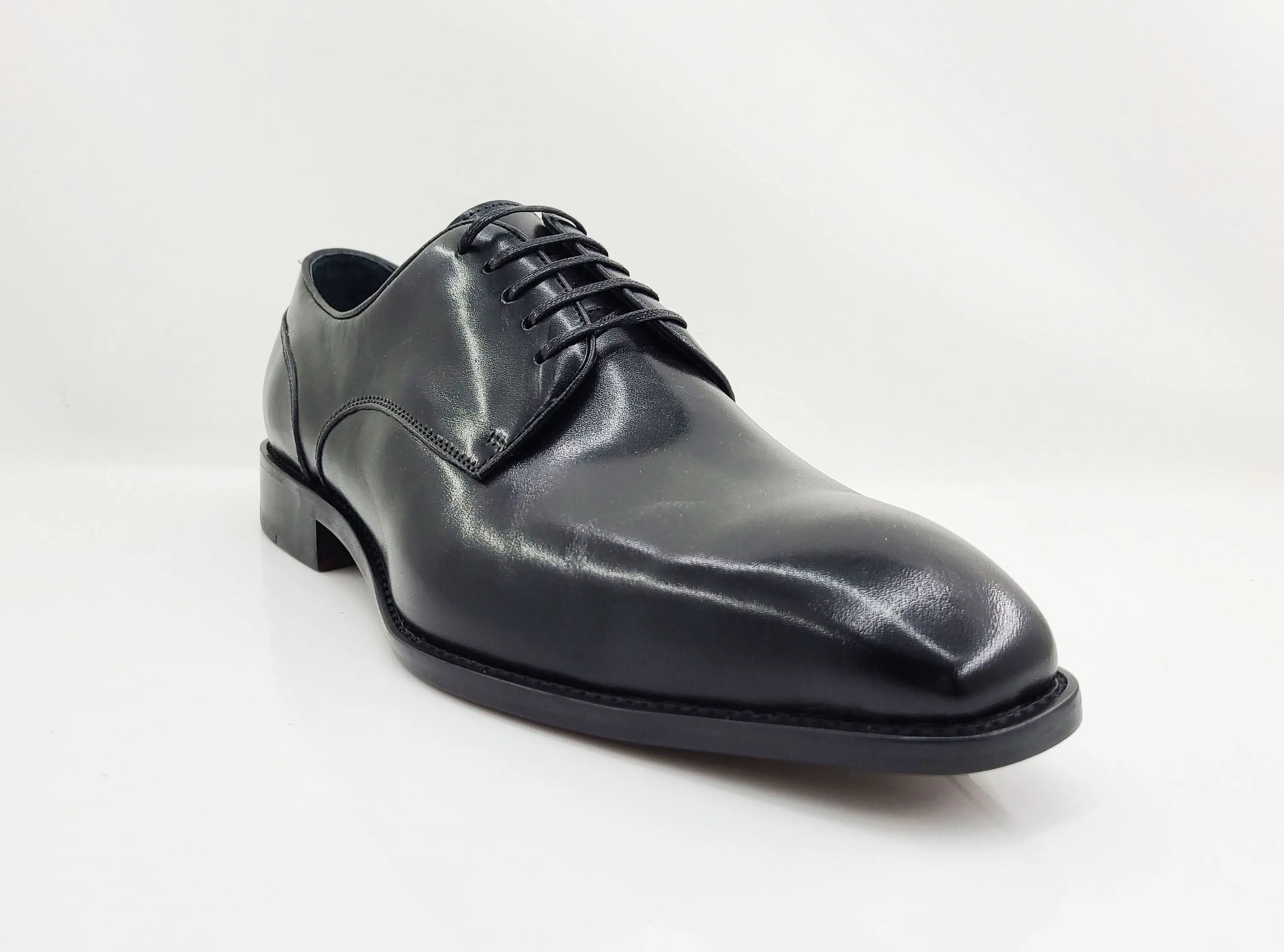 Burnished Calfskin Lace-Up Shoe Black