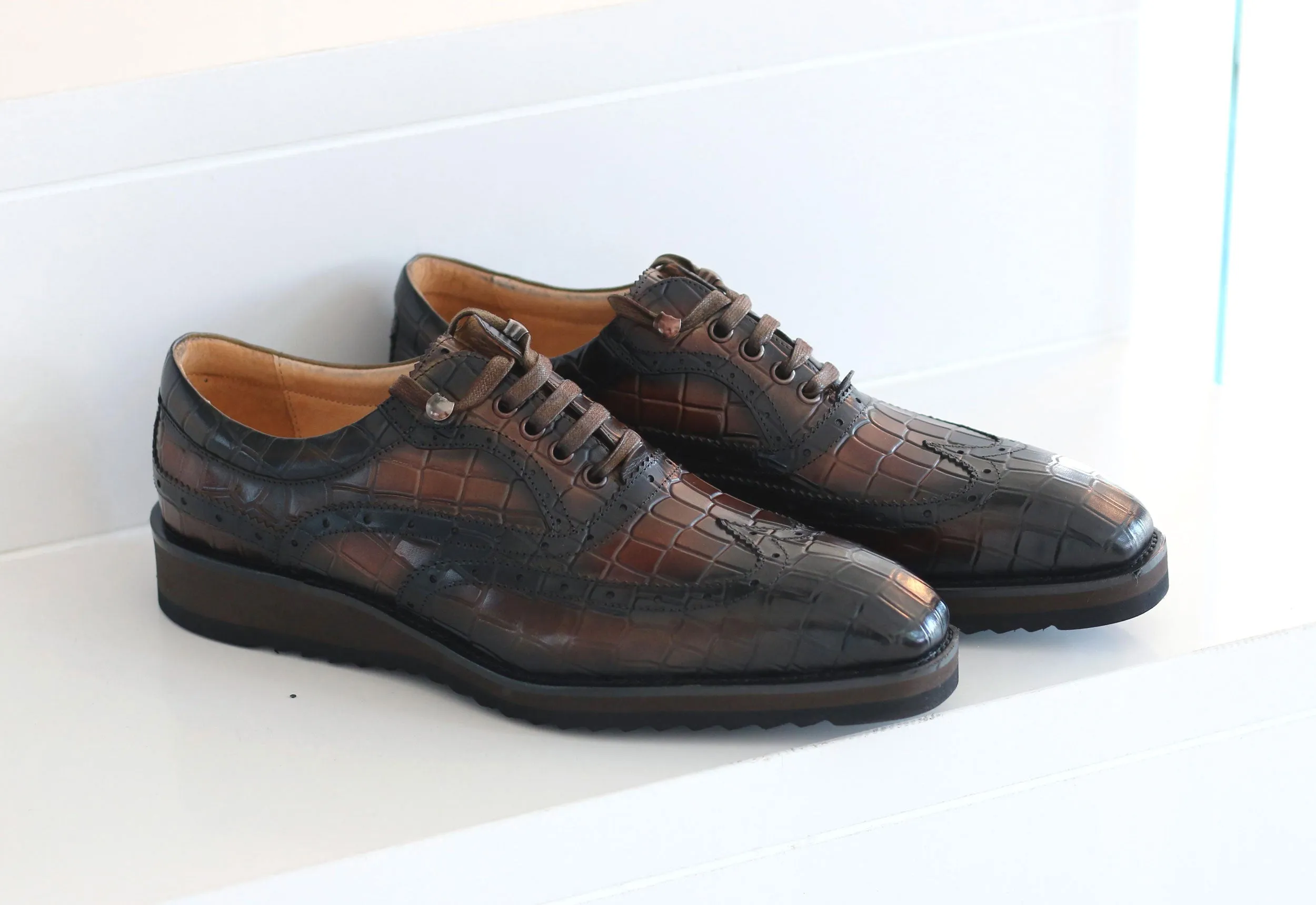 Calfskin Lace-Up Oxford Brown